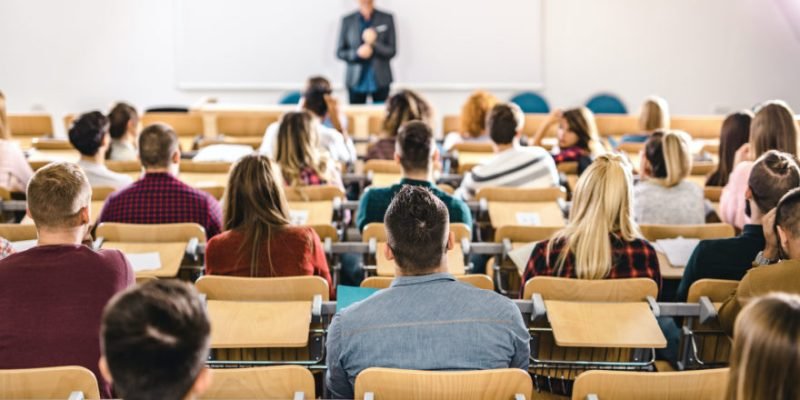 What_Will_College_Admissions_Offices_Care_About-880×505 What_Will_College_Admissions_Offices_Care_About-880x505